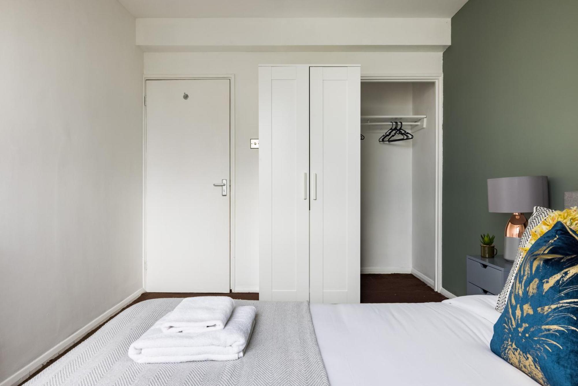 The Bermondsey Apartment Лондон Экстерьер фото