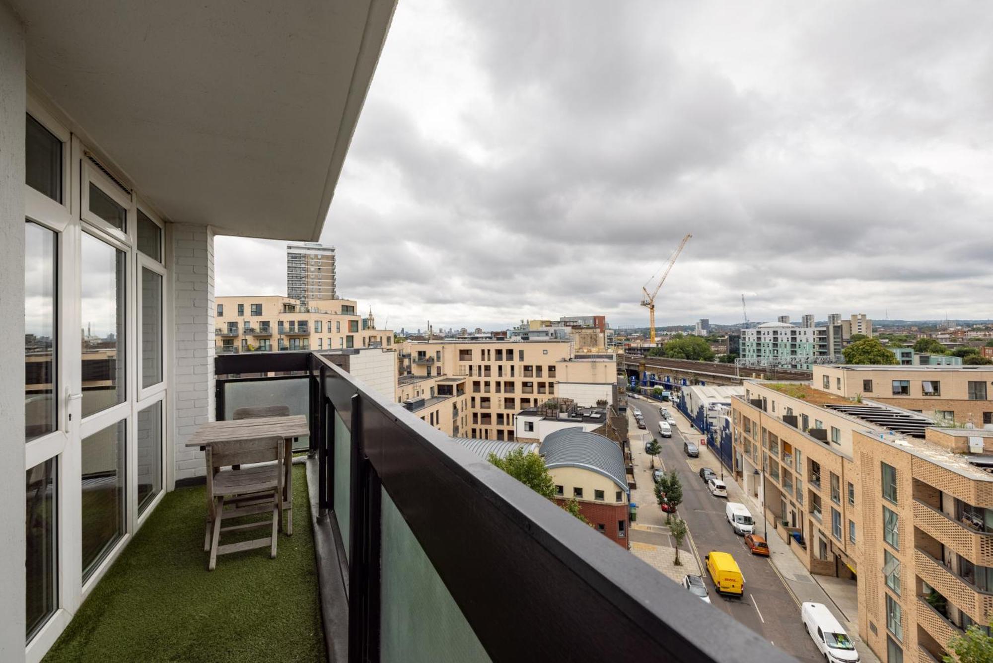 The Bermondsey Apartment Лондон Экстерьер фото